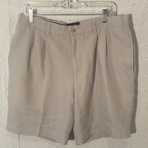 Ashworth Men's Light Gray Flat Front Shorts
